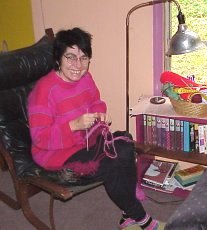 Bibi Knitting